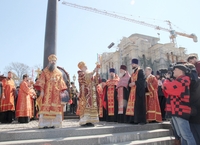 Городской Крестный ход завершился у стройки собора