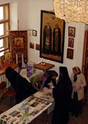 У стола регистрации делегатов