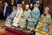 В праздник Покрова Пресвятой Богородицы митрополит Волоколамский Иларион совершил Литургию в Крестовоздвиженском соборе в Женеве