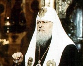 В 25-ю годовщину со дня кончины приснопамятного Святейшего Патриарха Пимена в домовом храме Патриаршей резиденции в Чистом переулке совершена панихида