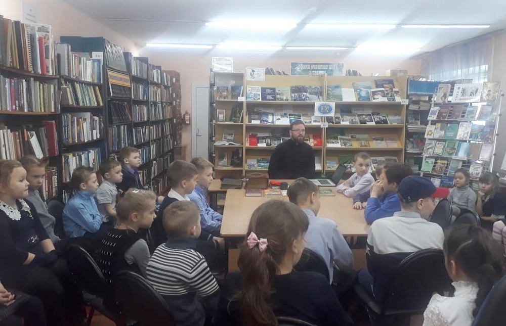 В детской библиотеке прошла встреча со школьниками