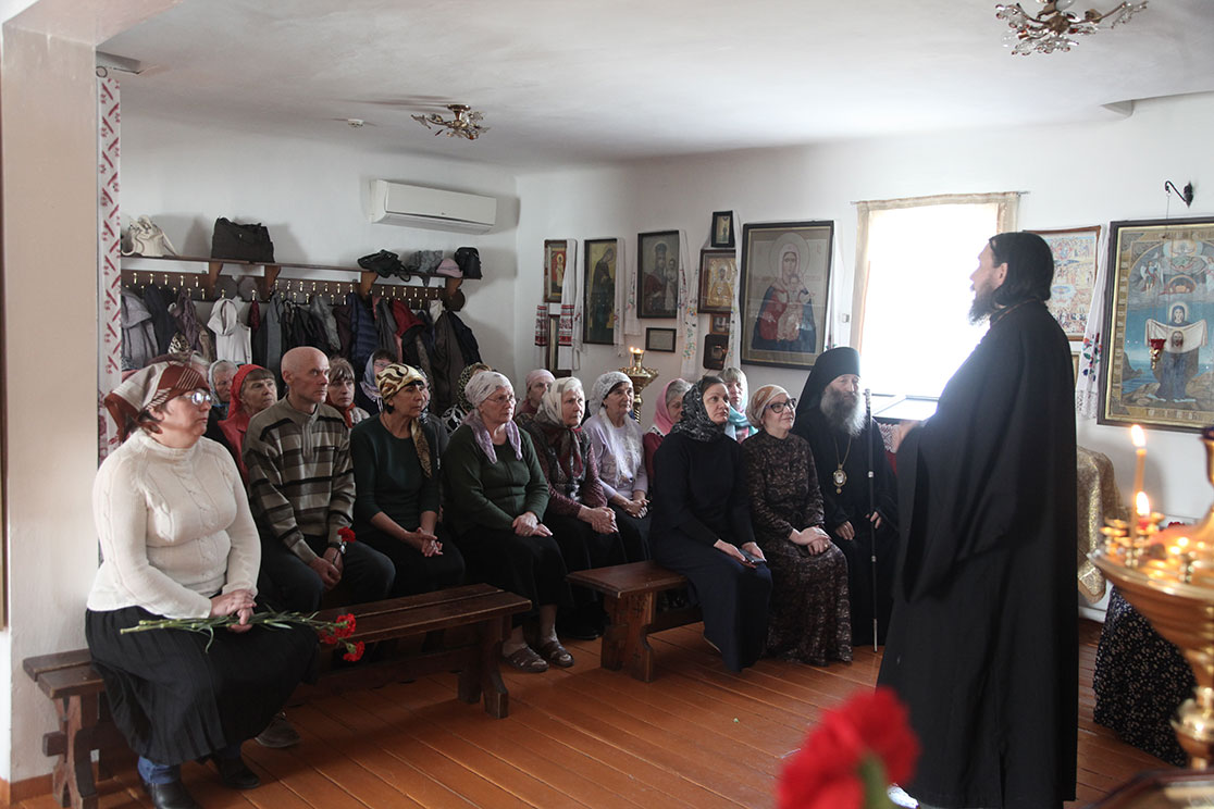 Беседа о.Аверкия (Белова) с приходом храма Бориса и Глеба в г.Дальнегорск (+ Видео)