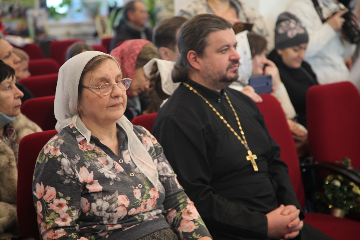 В актовом зале Управления Находкинской епархии прошёл Рождественский утренник.