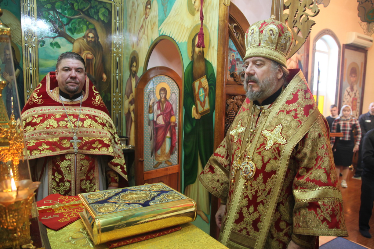 В субботу Светлой седмицы епископ Находкинский и Преображенский Николай совершил Божественную литургию в ФКУ ИК-27 п. Волчанец.