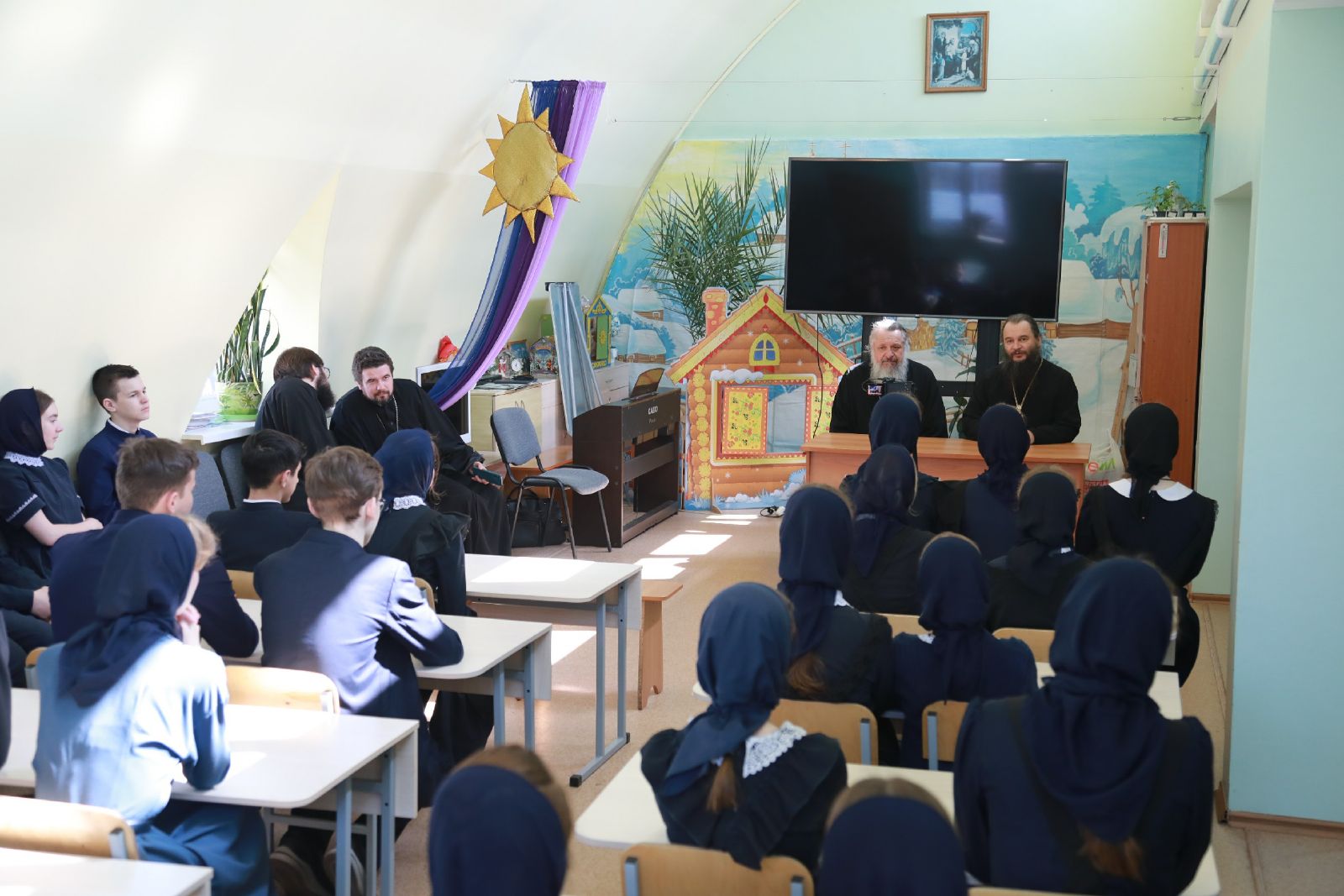 В православной гимназии состоялась беседа о нравственных ценностях в жизни современника