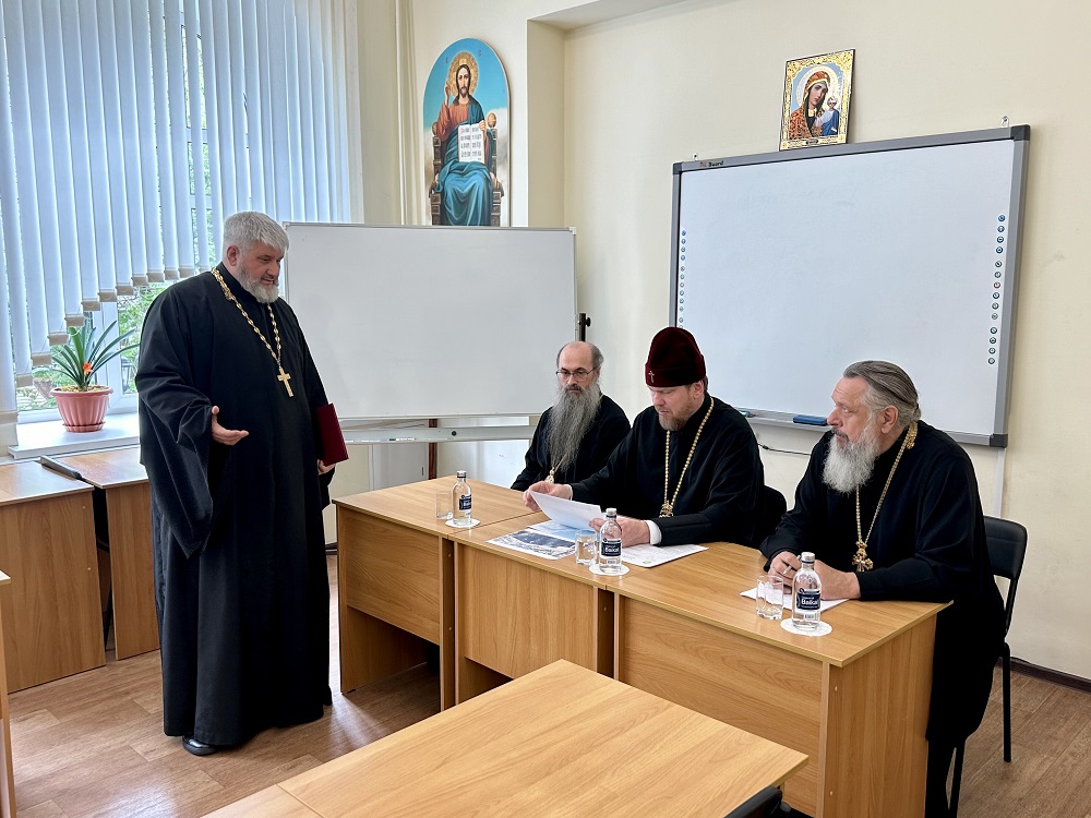 Под председательством митрополита Владимира состоялось совещание, посвященное организации морских крестных ходов