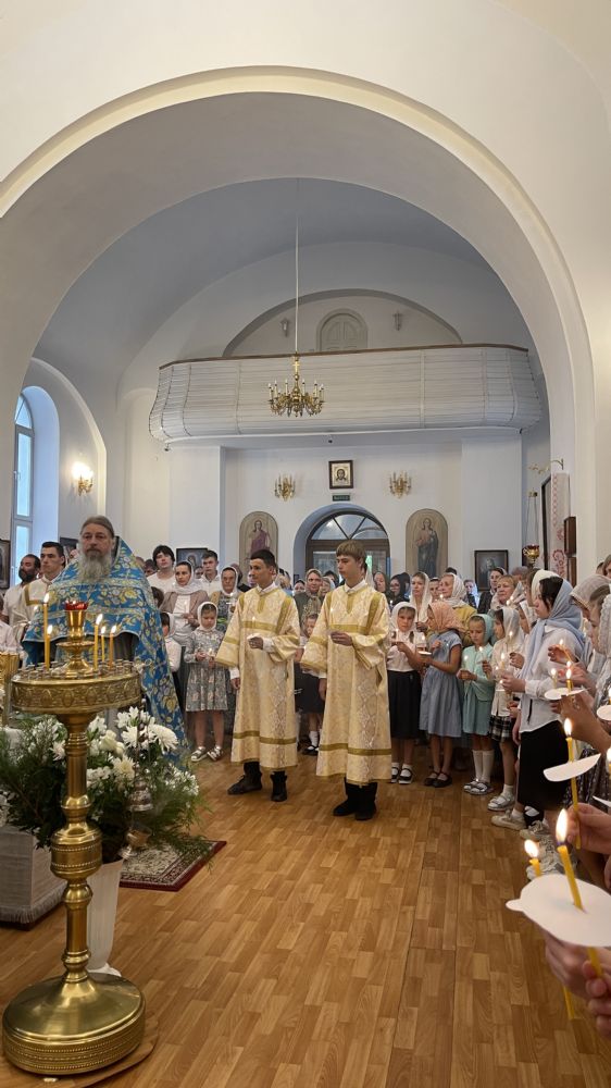 В Воскресной школе Покровского храма города Артема начался новый учебный год