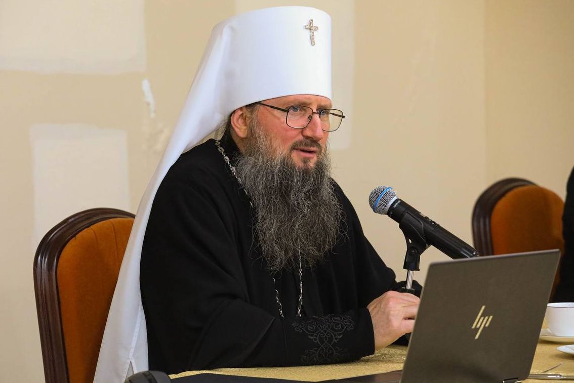 В Спасо-Преображенском соборе г. Владивостока состоялась встреча митрополита Павла с сотрудниками Социального фонда 