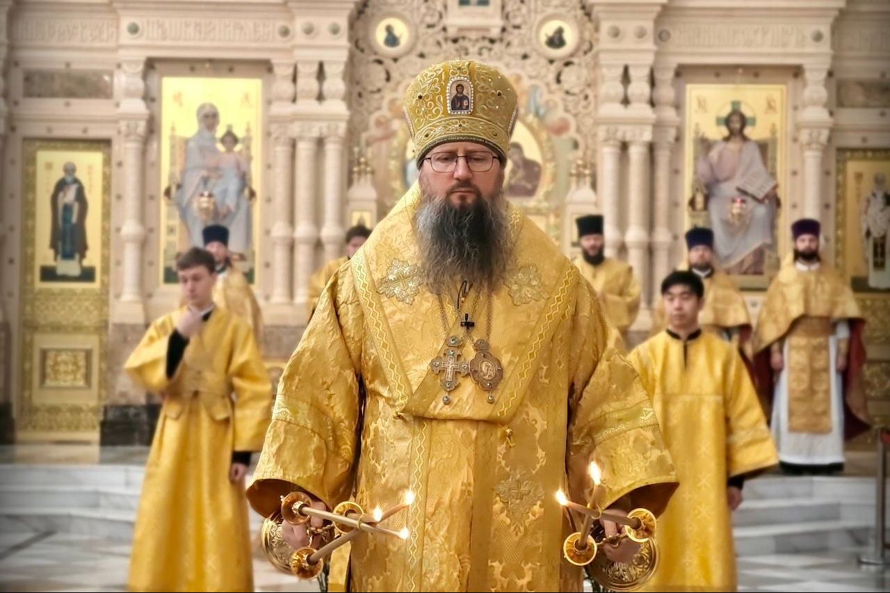 Митрополит Павел возглавил богослужение в Спасо-Преображенском соборе  