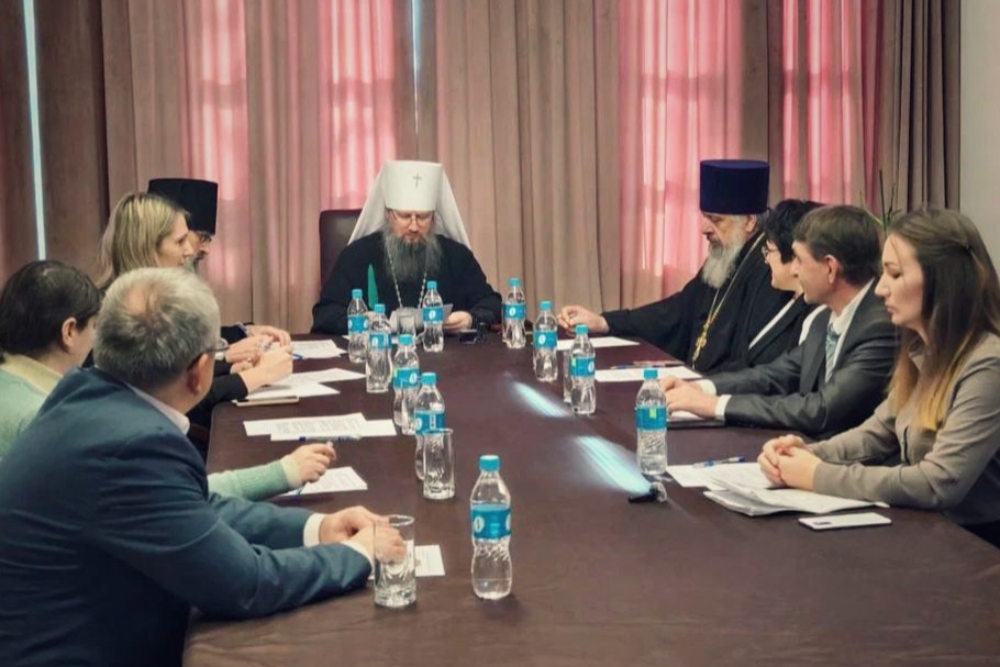 В Спасо-Преображенском соборе обсудили вопросы развития теологического образования в Приморье