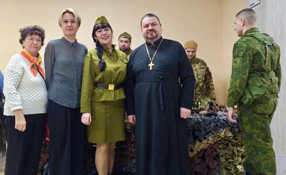 Руководитель отдела выступил с приветственным словом на празднике ко Дню защитника Отечества.