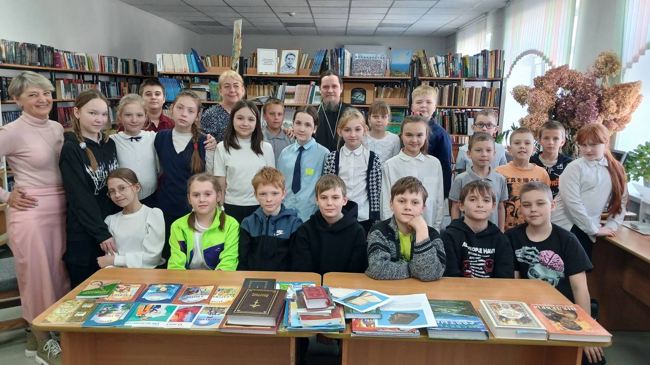 День Православной книги в п.Смоляниново.