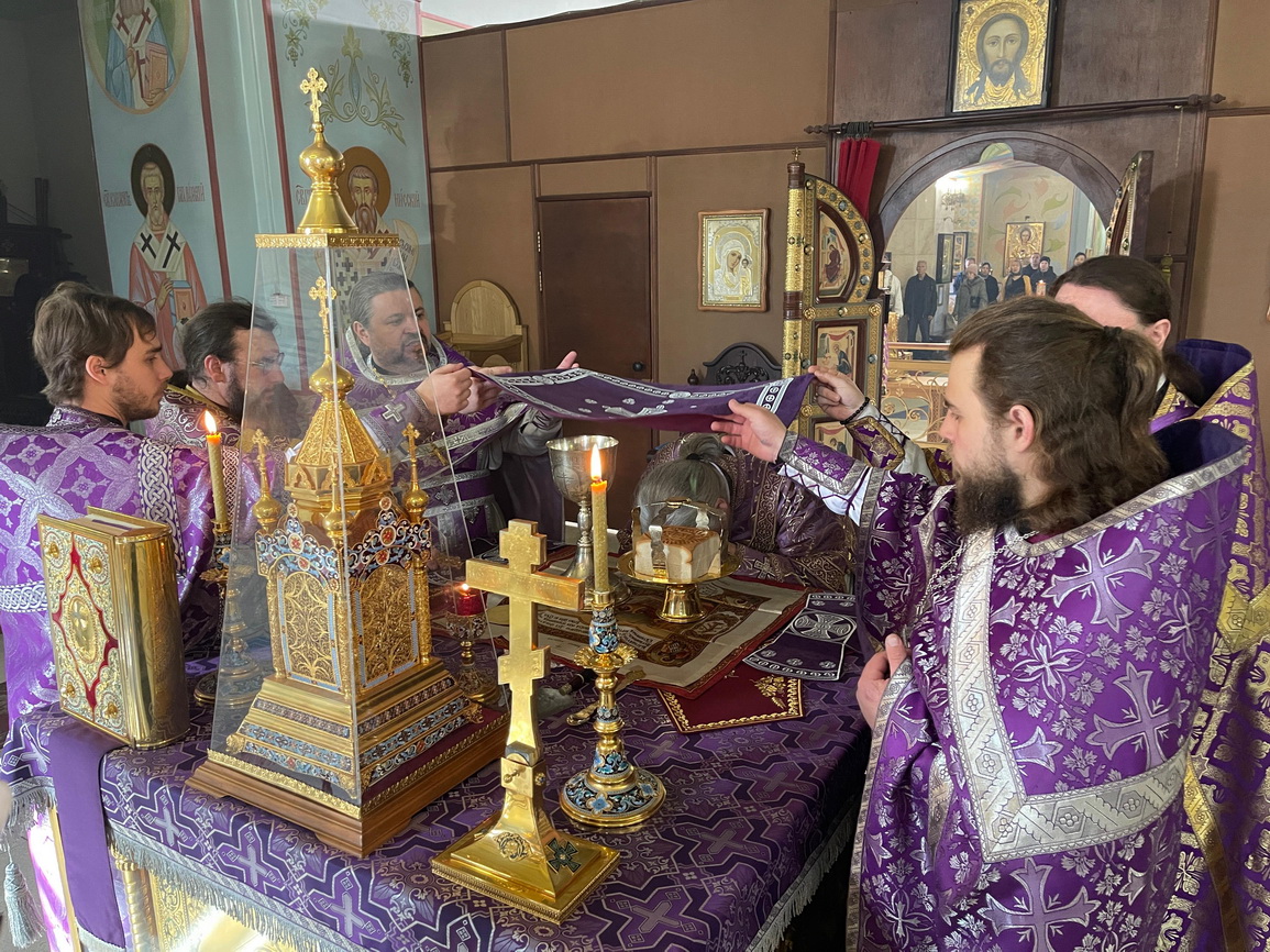 22 марта, в день памяти 40-ка мучеников Севастийских, епископ Находкинский и Преображенский Николай совершил Божественную литургию в Кафедральном Казанском соборе г. Находки..
