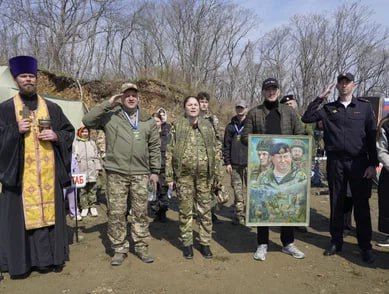 Будущих защитников Отечества благословили святой водой