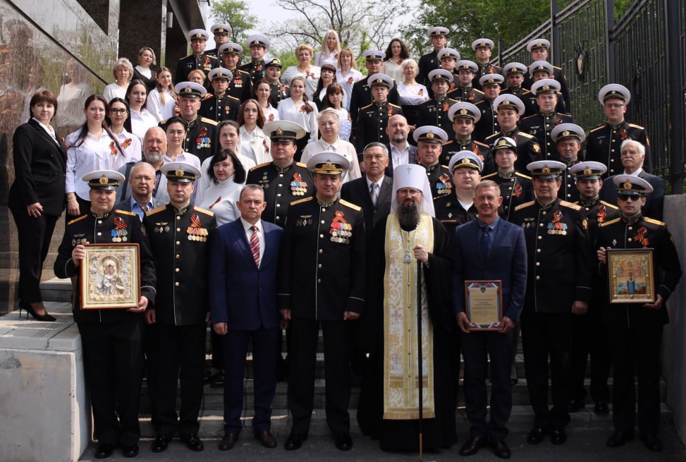 Глава митрополии и духовенство Владивостокской епархии поздравили сотрудников Военной прокуратуры ТОФ с 92-ой годовщиной