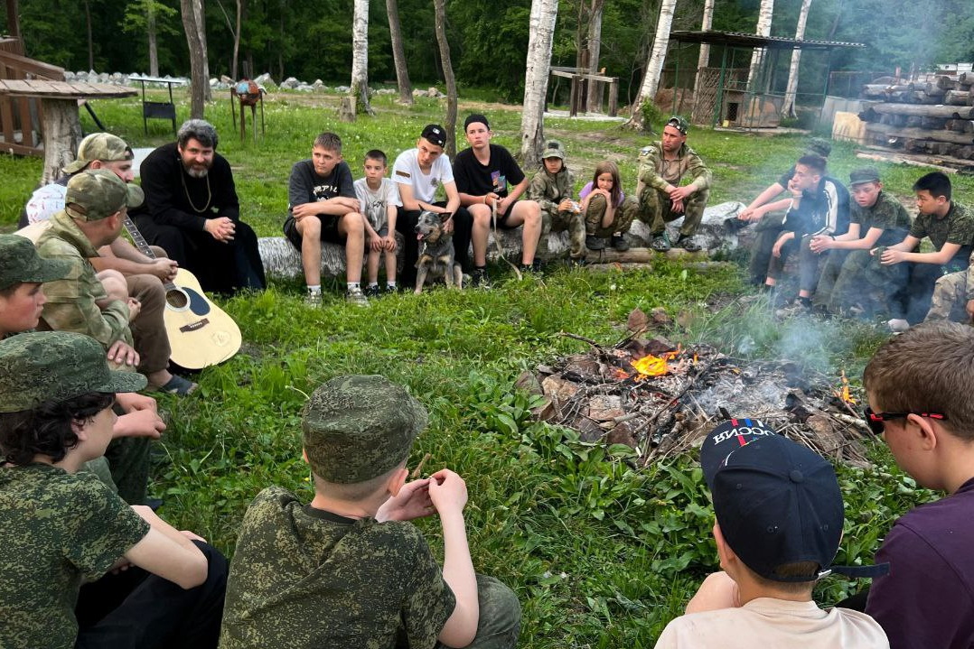 Протоиерей Андрей Машанов принял участие в военно-полевых сборах юных казаков