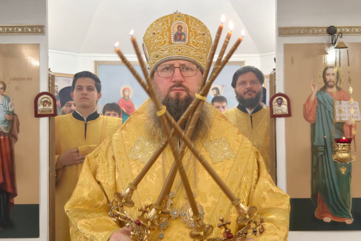 Правящий архиерей возглавил богослужение в храме с. Михайловка