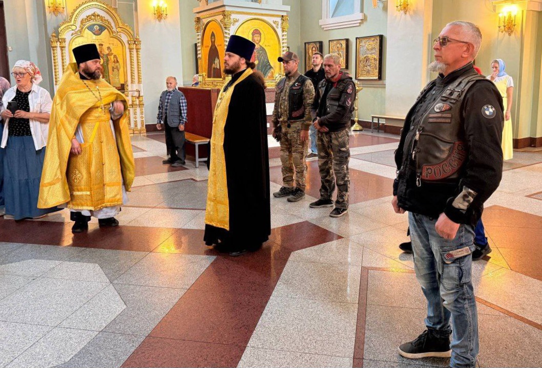 В храм Покрова Пресвятой Богородицы доставлена икона св. прав. воина Феодора Ушакова