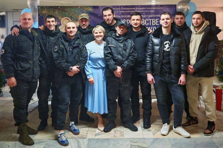 Во Владивостоке завершился проект «Удивительные Рождественские истории»