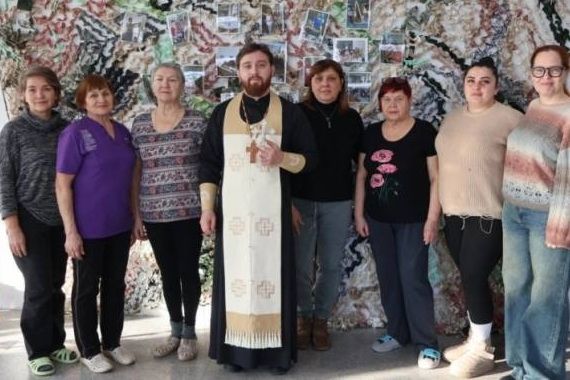 Иерей Михаил Стуков освятил помещение фонда «Сила жизни»