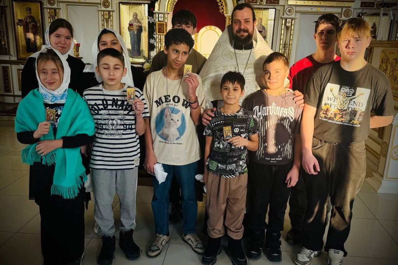 Иерей Владимир Ковальчук провел экскурсию для подопечных Центра помощи семье и детям «Маяк»
