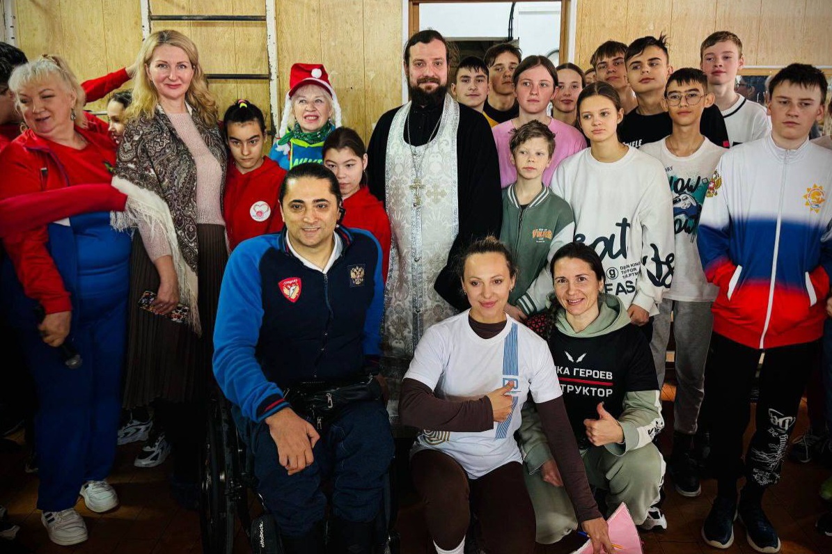 Клирик епархии посетил фестиваль «Пара ГТО»