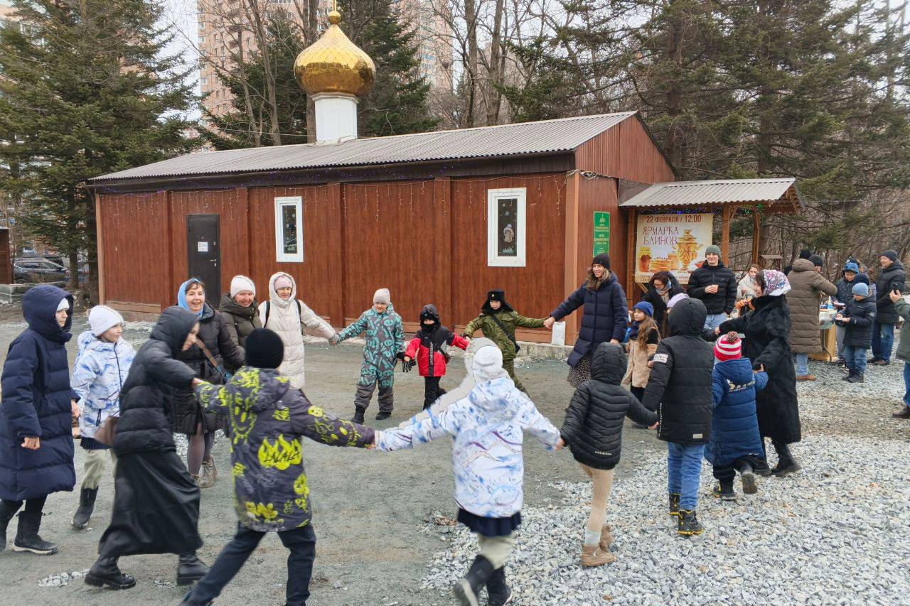 В Прощенное воскресенье в храме свв. блгв. князей Бориса и Глеба прошла праздничная ярмарка