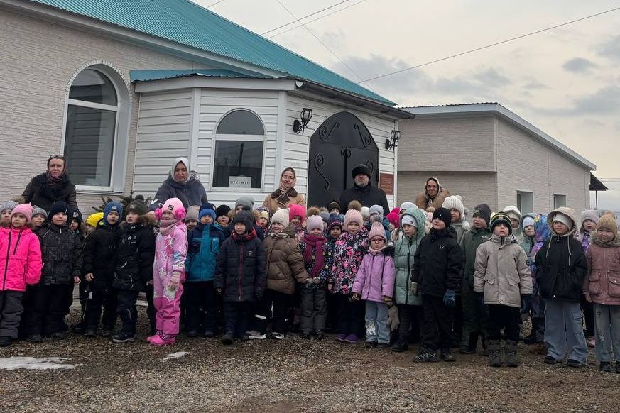 Воспитанники уссурийского детского сада посетили храм Всех Святых