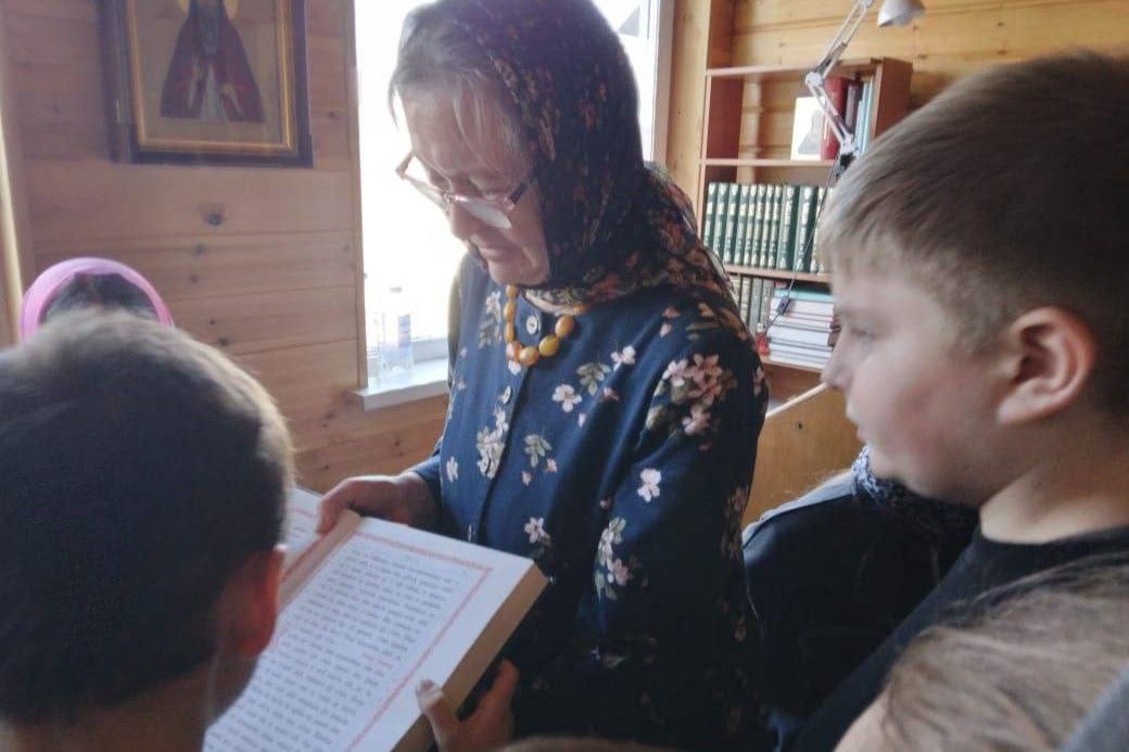 Зарубинские школьники познакомились с историей Православия и архитектурой храма