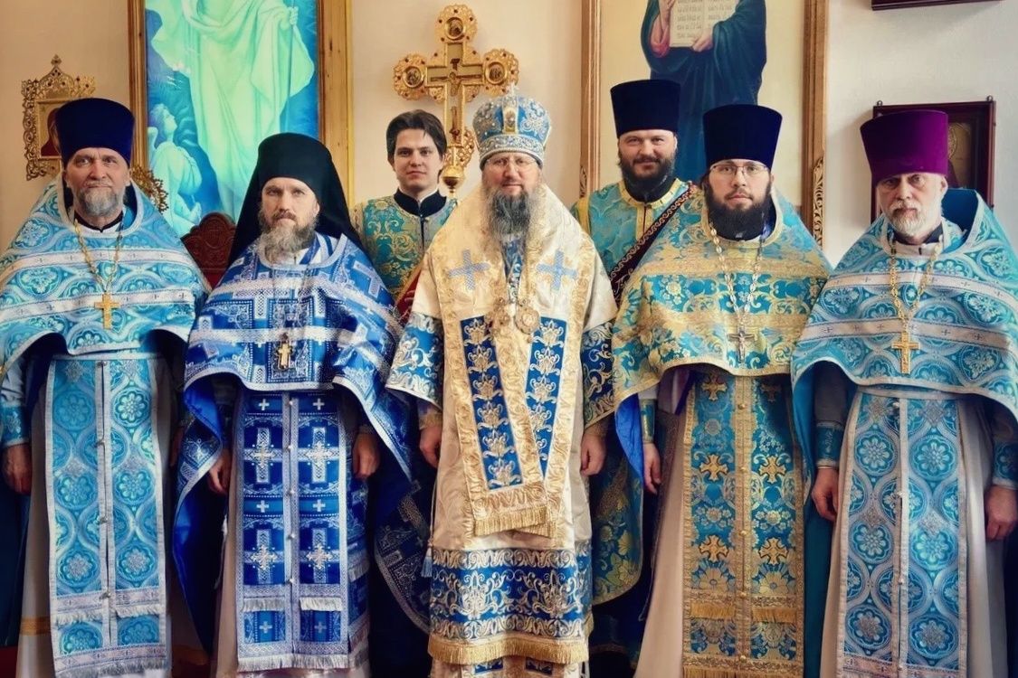 В праздник Благовещение в Марфо-Мариинском монастыре состоялось архиерейское богослужение