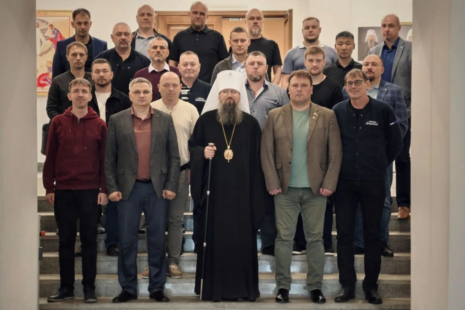 «Герои Приморья» обсудили историю взаимоотношений Церкви и государства с митрополитом Павлом